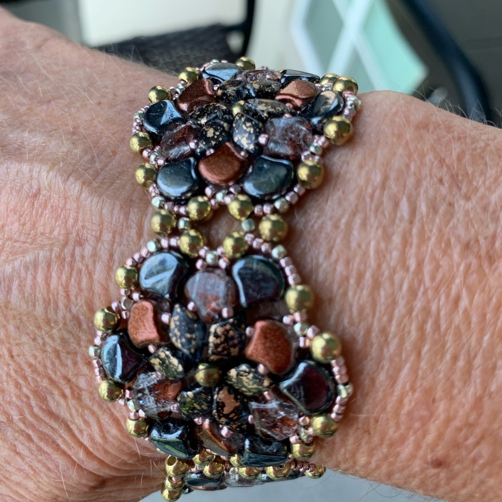 Gorgeous handcrafted Czech Republic glass bead bracelet.
